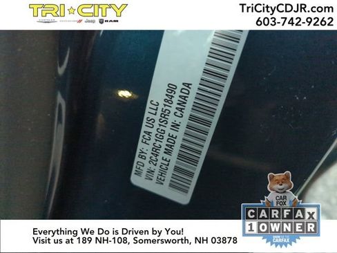 Used 2025 Chrysler Pacifica Limited image 38