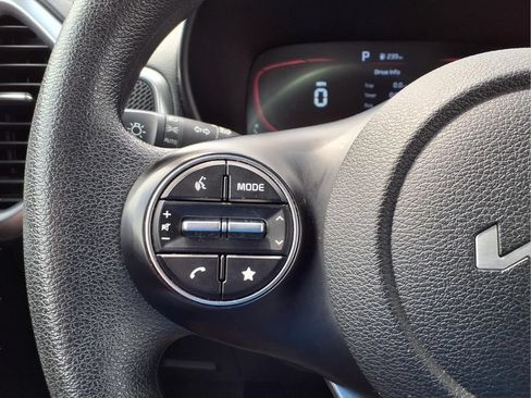 Used 2024 Kia Soul LX w/ Option Group 015 FWD image 18