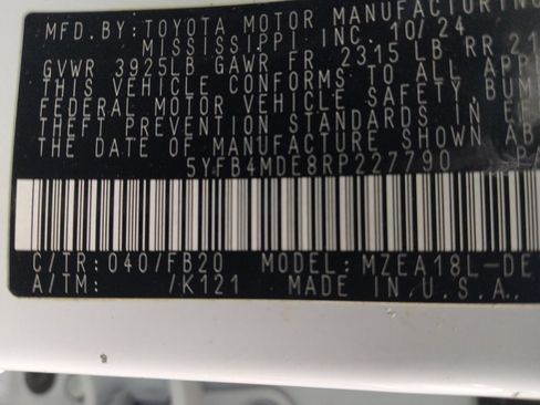 Used 2024 Toyota Corolla LE FWD image 33