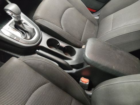 Used 2019 Kia Forte LXS FWD image 26