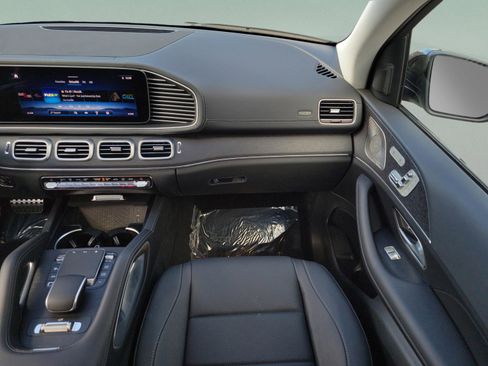 Certified 2026 Mercedes-Benz GLS 450 4MATIC image 15