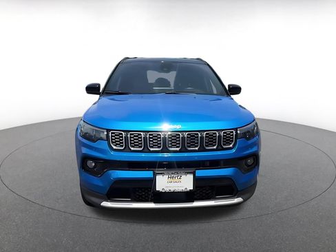 Used 2025 Jeep Compass Limited AWD/4WD image 4