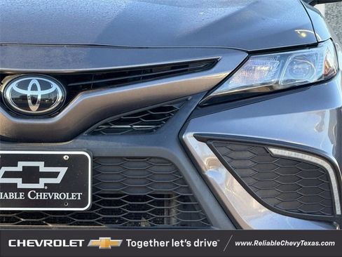 Used 2023 Toyota Camry SE w/ Convenience Package image 4