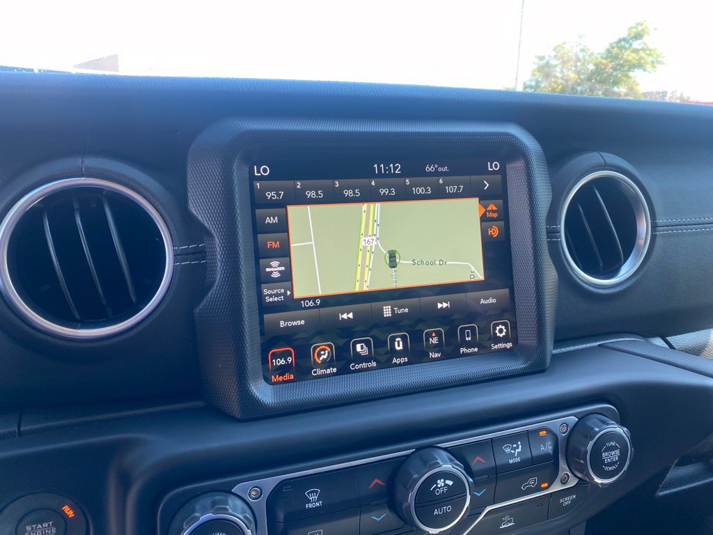 Used 2023 Jeep Wrangler Unlimited Sahara AWD/4WD image 22