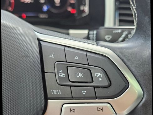 Used 2022 Volkswagen Atlas Cross Sport SE image 17