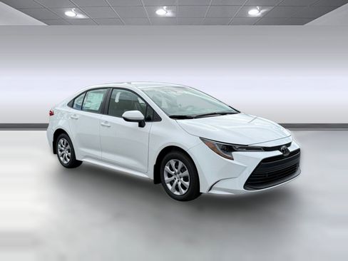 New 2026 Toyota Corolla LE image 8