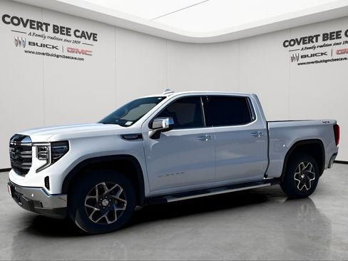 New 2026 GMC Sierra 1500 SLT image 4