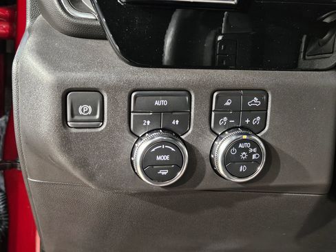 Used 2024 GMC Sierra 1500 SLT w/ SLT Convenience Package image 25