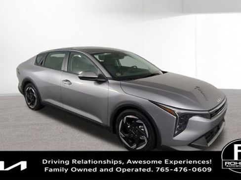 New 2025 Kia K4 EX image 2