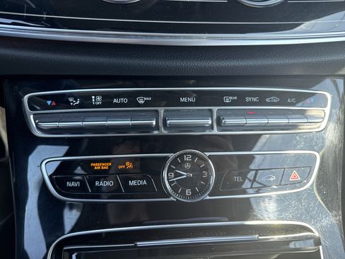 Used 2019 Mercedes-Benz E 450 4MATIC Cabriolet image 26
