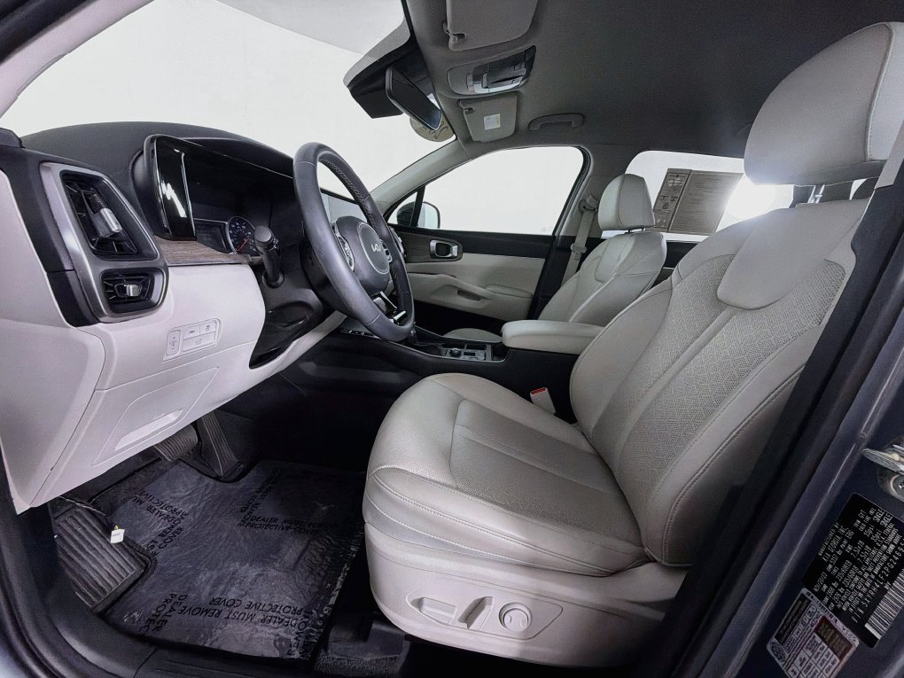 Used 2023 Kia Sorento EX FWD image 12