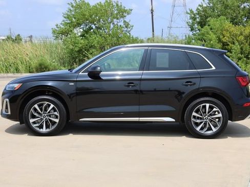 Used 2022 Audi Q5 2.0T Premium Plus w/ Premium Plus Package AWD/4WD image 5