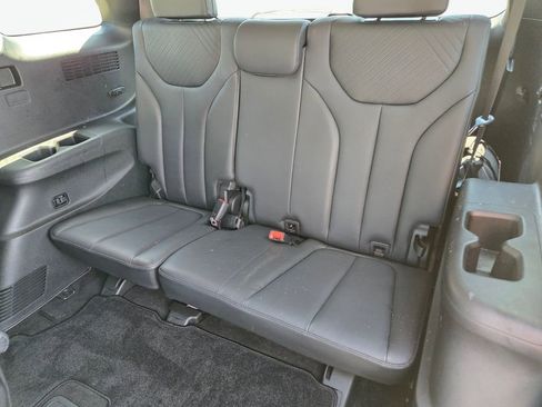 Used 2024 Hyundai Palisade SEL w/ Premium Package FWD image 19