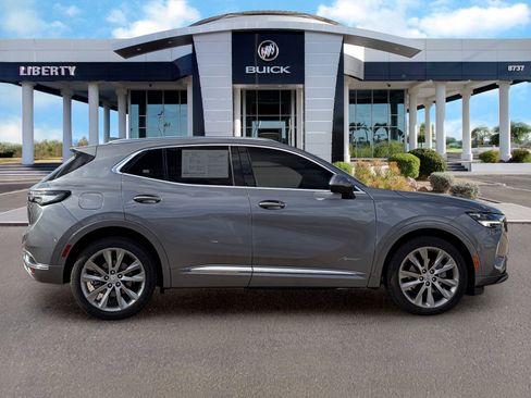 Used 2022 Buick Envision Avenir w/ Technology Package II FWD image 6