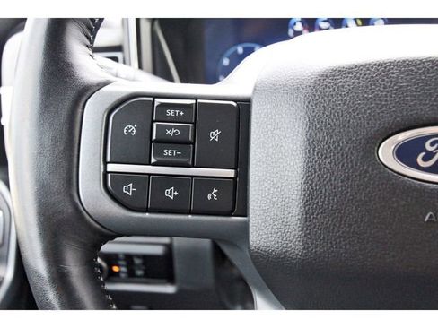 Used 2024 Ford F250 Lariat w/ Black Appearance Package AWD/4WD image 17