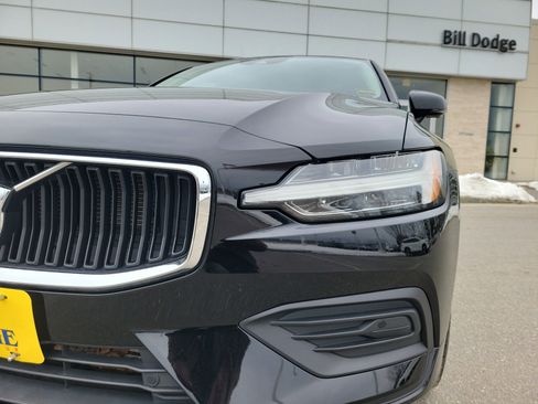 Used 2019 Volvo S60 T6 Momentum w/ Premium Package image 14