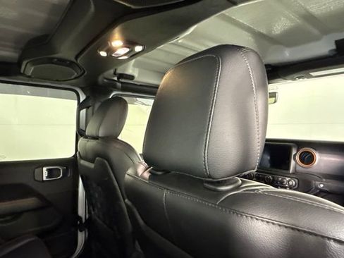 Used 2021 Jeep Gladiator Mojave image 28