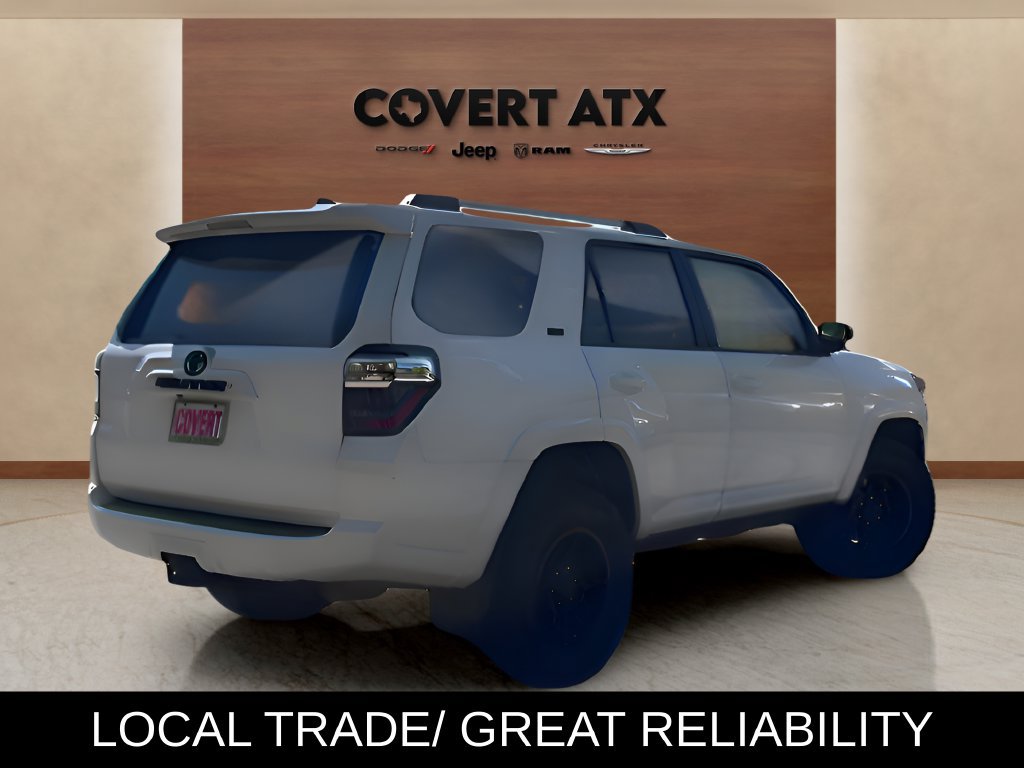 Used 2020 Toyota 4Runner SR5 AWD/4WD image 5
