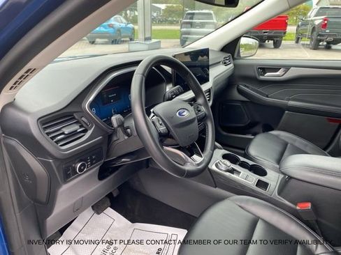 Used 2023 Ford Escape Platinum image 12