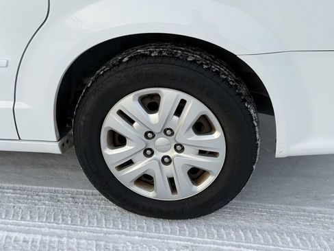 Used 2017 Dodge Grand Caravan SE w/ Power Window Group image 6