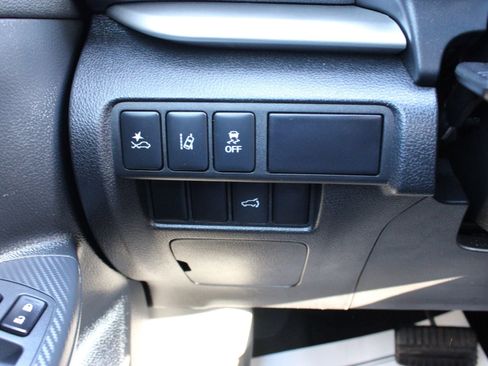 Used 2024 Mitsubishi Eclipse Cross SE image 24