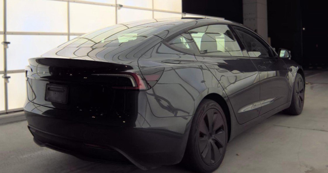 Used 2025 Tesla Model 3 Long Range RWD image 2