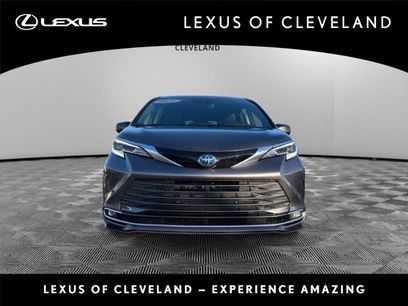 Used 2021 Toyota Sienna Platinum