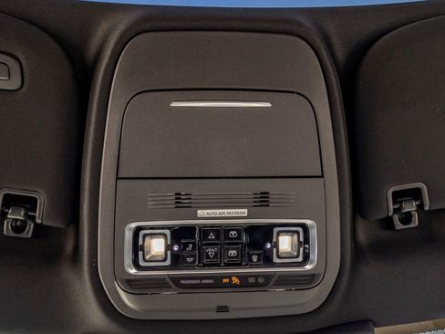 Used 2025 Lincoln Navigator Reserve w/ Jet Appearance Package image 27