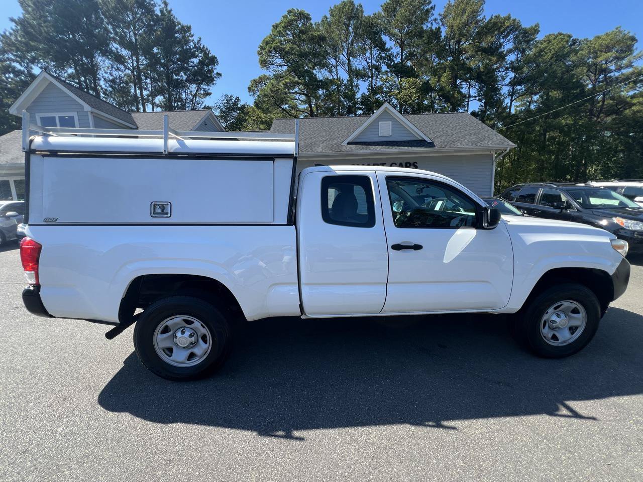 Used 2016 Toyota Tacoma SR RWD image 6