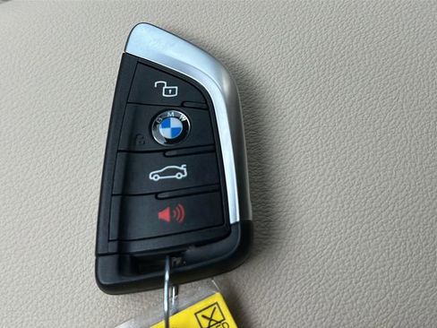 Certified 2024 BMW X3 xDrive30i w/ Convenience Package AWD/4WD image 9