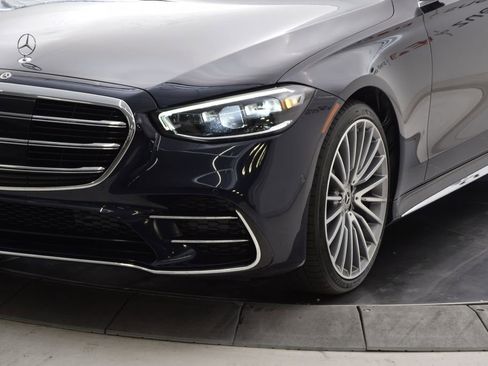 Certified 2022 Mercedes-Benz S 580 4MATIC Sedan image 11