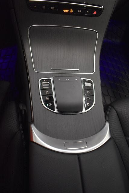 Used 2022 Mercedes-Benz GLC 300 4MATIC image 29