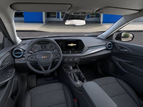 New 2026 Chevrolet Trax LS w/ LS Convenience Package FWD image 39