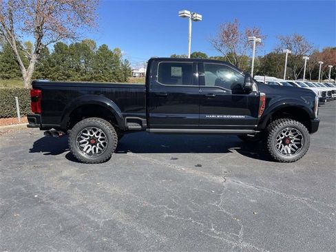 New 2025 Ford F250 Lariat w/ Lariat Ultimate Package image 32