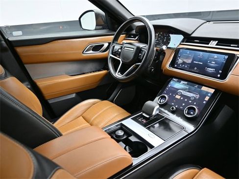 Used 2021 Land Rover Range Rover Velar R-Dynamic HSE image 18