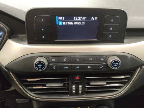 Used 2022 Ford Escape S FWD image 25