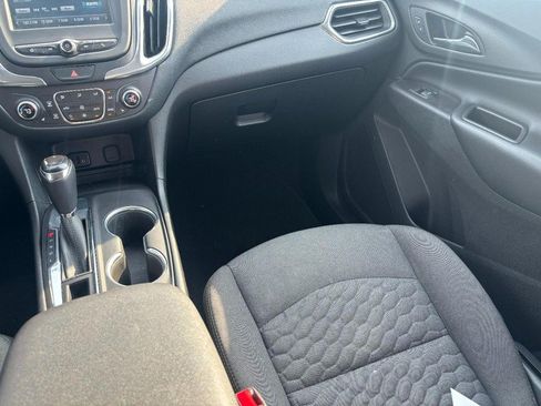 Used 2018 Chevrolet Equinox LT FWD image 17