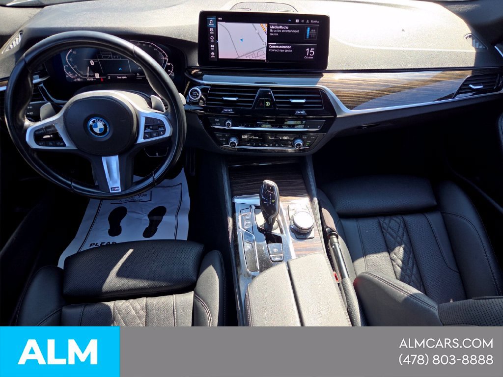 Used 2023 BMW 530e w/ M Sport Package RWD image 10