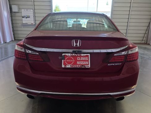 Used 2017 Honda Accord Sport image 8