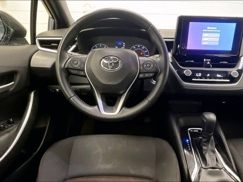 Used 2023 Toyota Corolla SE w/ SE Premium Package image 4