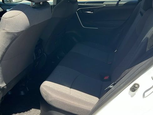 Used 2021 Toyota RAV4 XLE w/ Convenience Package AWD/4WD image 8