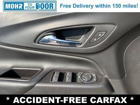 Used 2019 Chevrolet Equinox LT image 23