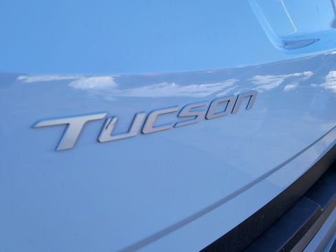Used 2025 Hyundai Tucson Limited image 6