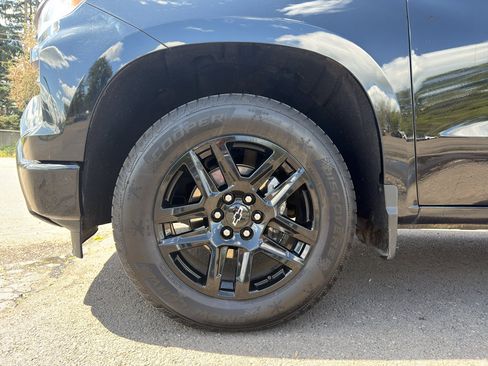Used 2022 Chevrolet Silverado 1500 RST w/ RST All Star Premium Package AWD/4WD image 6