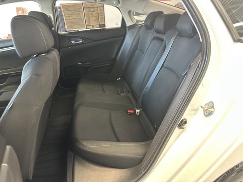 Used 2019 Honda Civic EX image 6