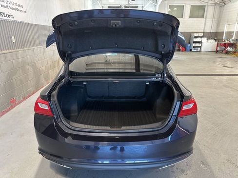 Used 2022 Chevrolet Malibu RS image 5