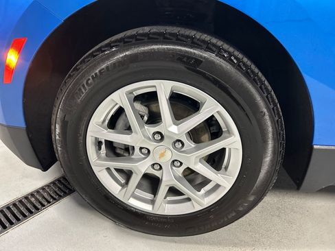 Used 2024 Chevrolet Equinox LT w/ LPO, Floor Liner Package image 9