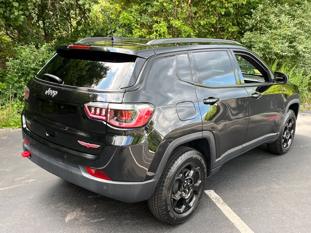 Used 2023 Jeep Compass Trailhawk w/ Trailhawk Convenience Group AWD/4WD image 5