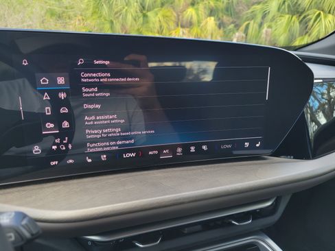 Certified 2025 Audi Q5 Premium Plus w/ Premium Plus image 25