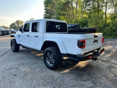 Used 2026 Jeep Gladiator Mojave AWD/4WD image 10
